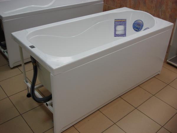 Ванна акриловая BAS - ВЕРОНА 150 Х 70 см. в комплекте с каркасом, экраном, полуавтоматическим сливом-переливом и сифоном