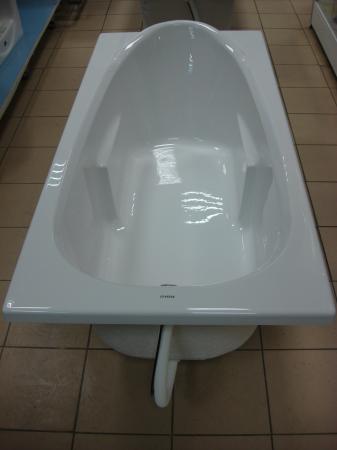 Ванна акриловая RIHO - COLUMBIA 160 Х 75см. в комплекте с опорами, экраном, полуавтоматическим сливом-переливом и сифоном